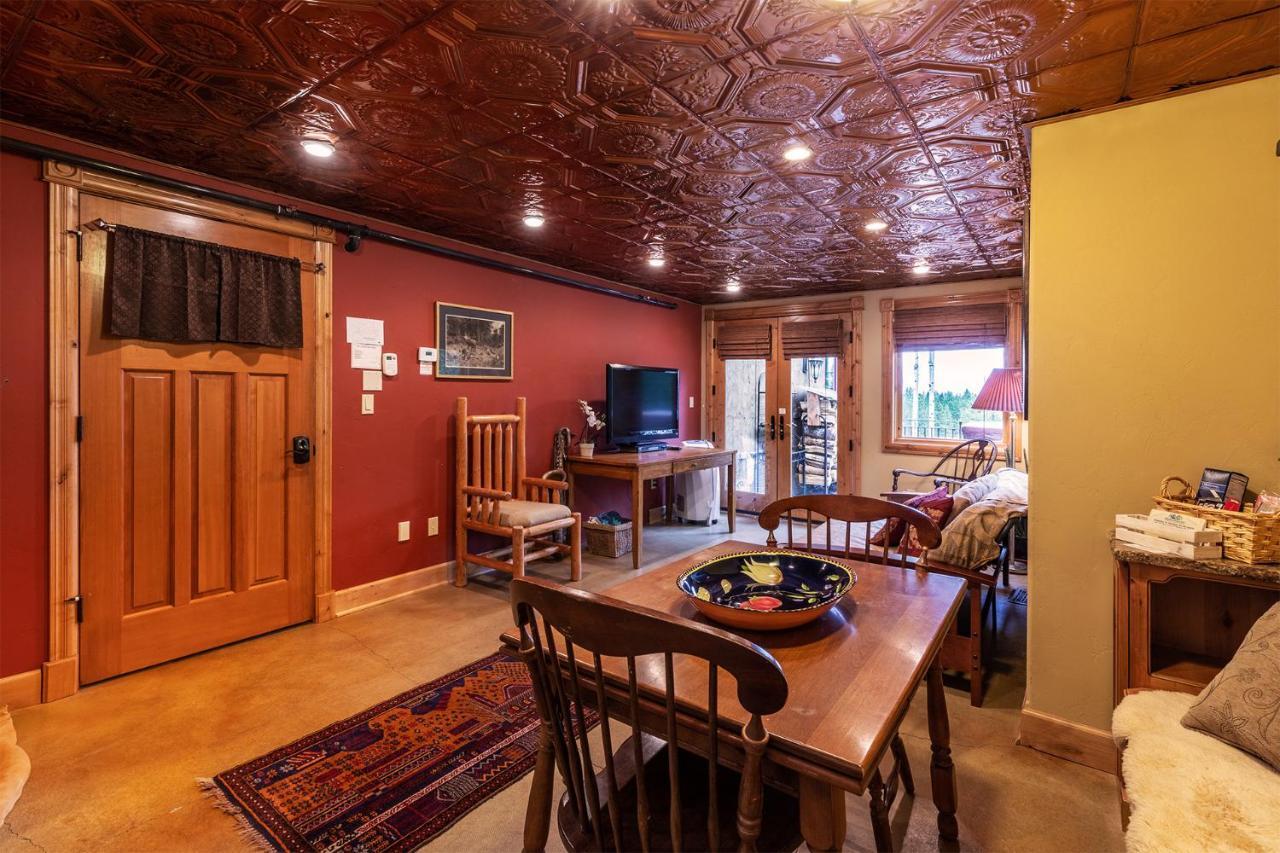 Villa Talus Rock Retreat à Sandpoint Extérieur photo
