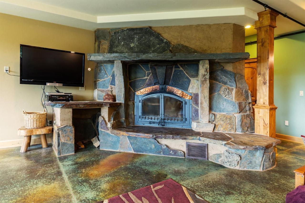 Villa Talus Rock Retreat à Sandpoint Extérieur photo