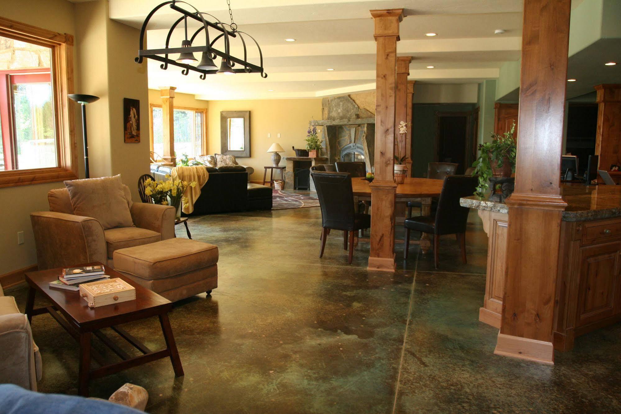 Villa Talus Rock Retreat à Sandpoint Extérieur photo